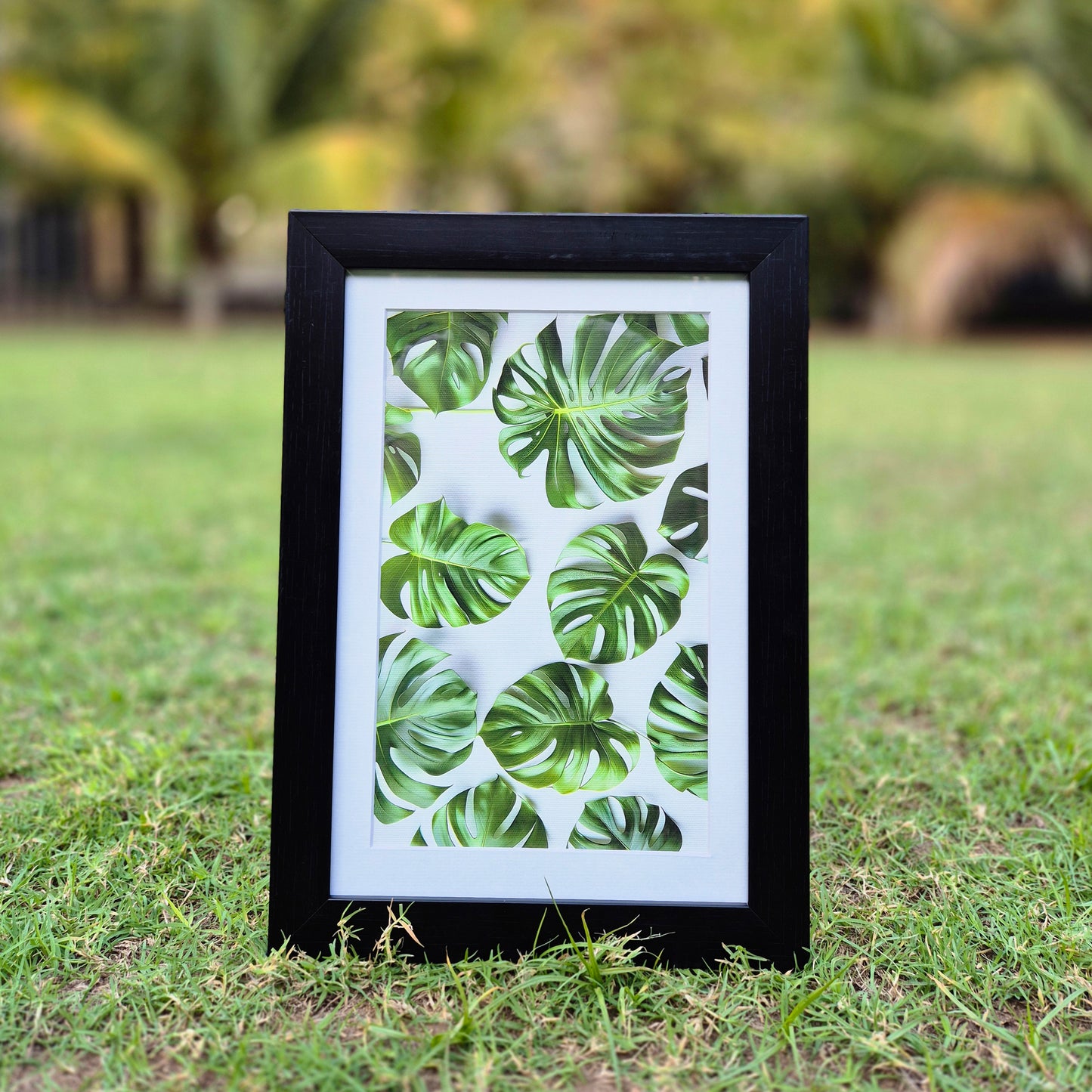 Elegant Monstera Leaf canvas portrait – Tropical Art for Your Space | Home Decor wall Art